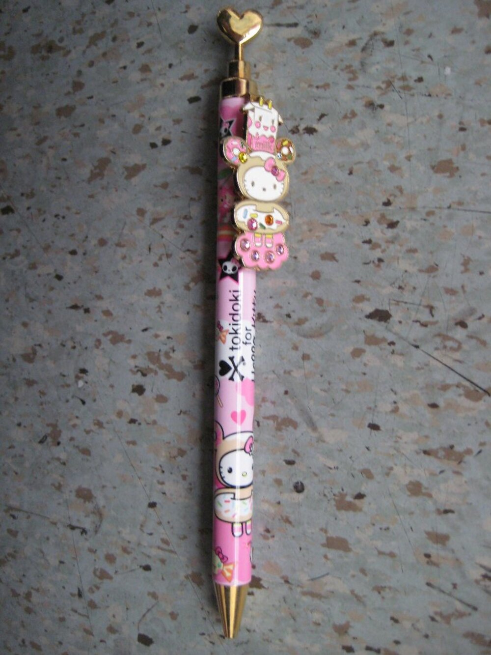Tokidoki for hello kitty donuella pen 2008